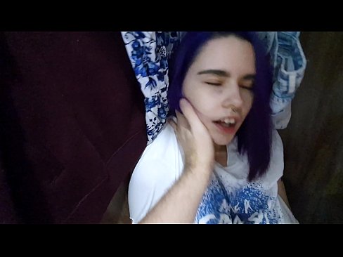 ❤️ Našao sam svoju sestru u ormaru i pomogao joj da svrši Jebeni video u pornografiji bs.vanalize.ru ❌️❤